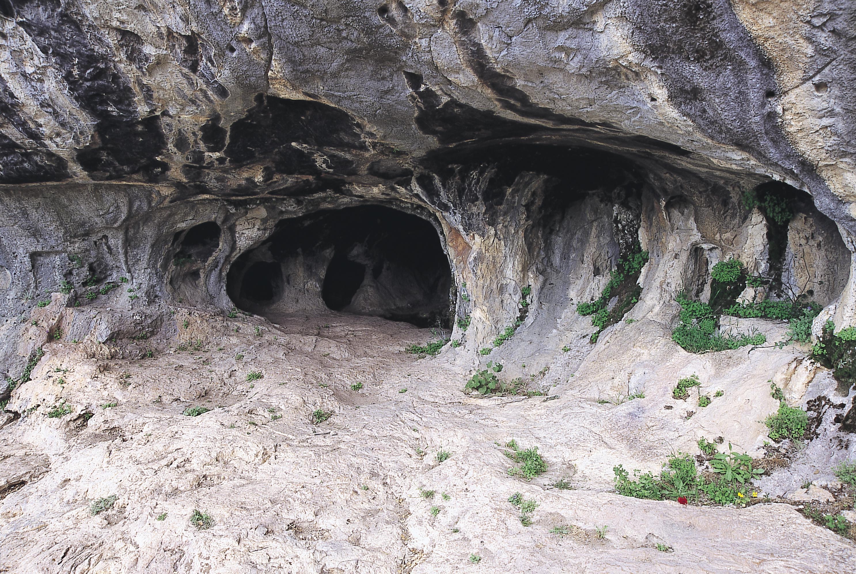 Karain Mağarası